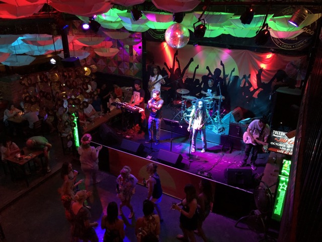 Band playing Hotel California at the Casablanca Bar