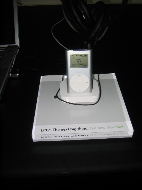 Silver iPod mini