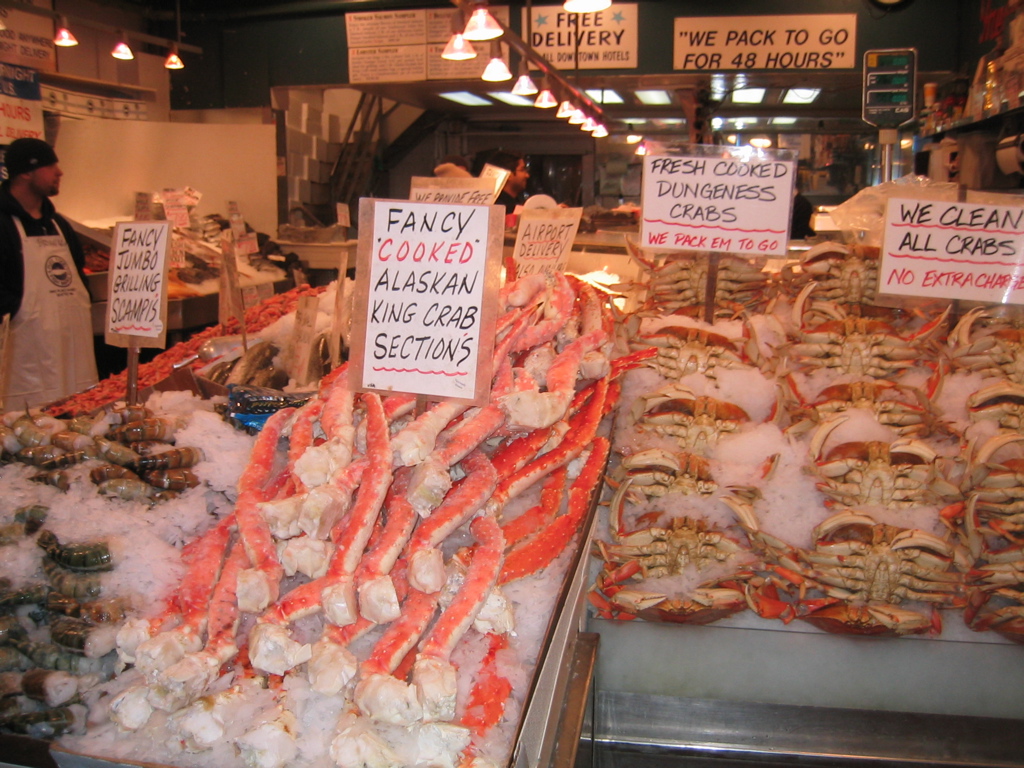Fancy Cooked Alaskan King Crab Sections