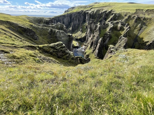 Looking down into Fjaðrárgljúfur Canyon