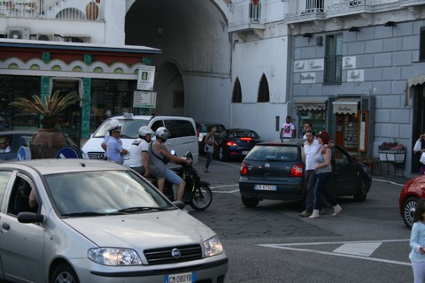 Traffic circle in Amalfi